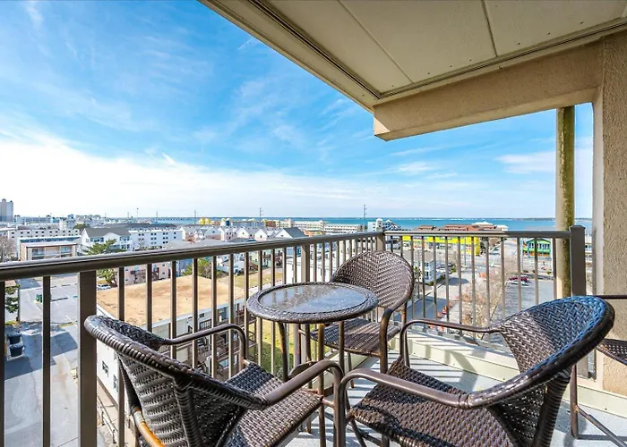 Holiday home Side Ocean View In Family Friendly Sandpiper Dunes With Outdoor Pool!
